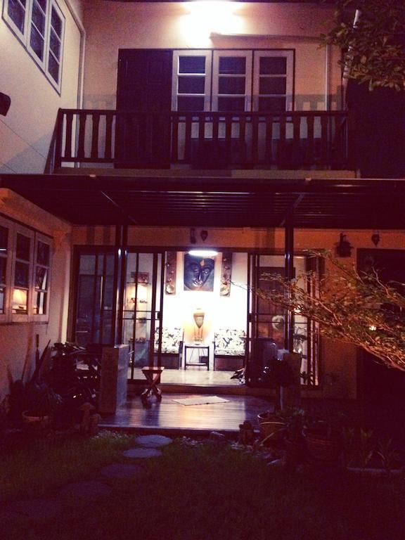 Mon Lodge & Yoga Donmueang バンコク都 エクステリア 写真